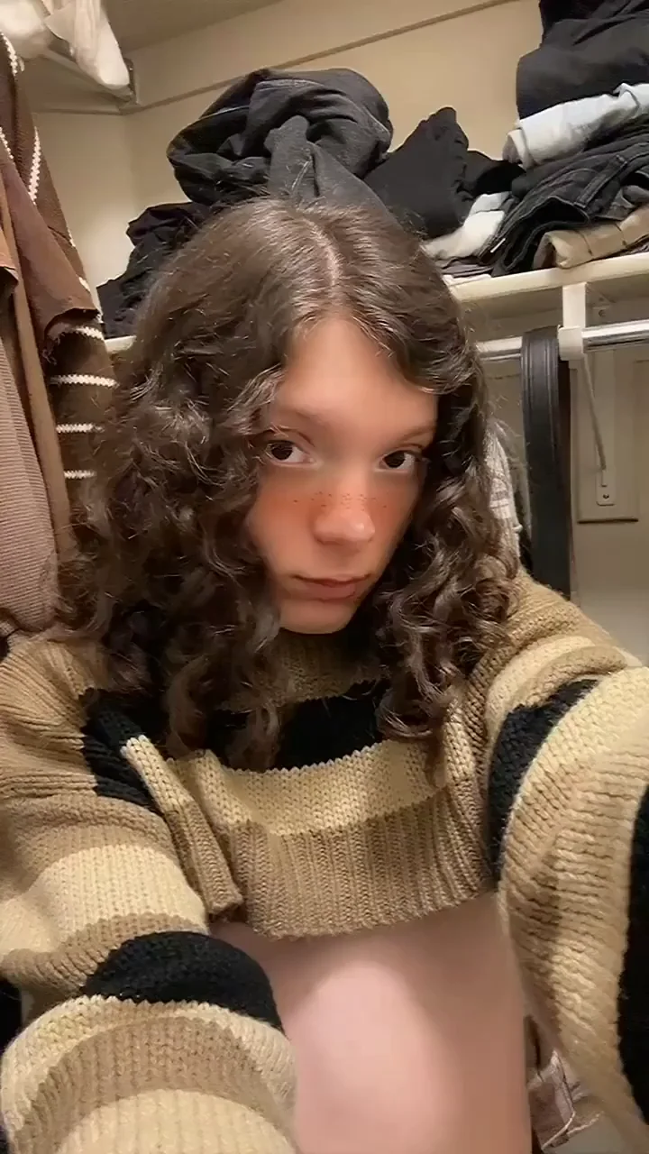 You letting this girl stuff your holes? 😁˜