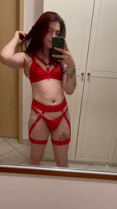 Any straight guy offering some head for me?