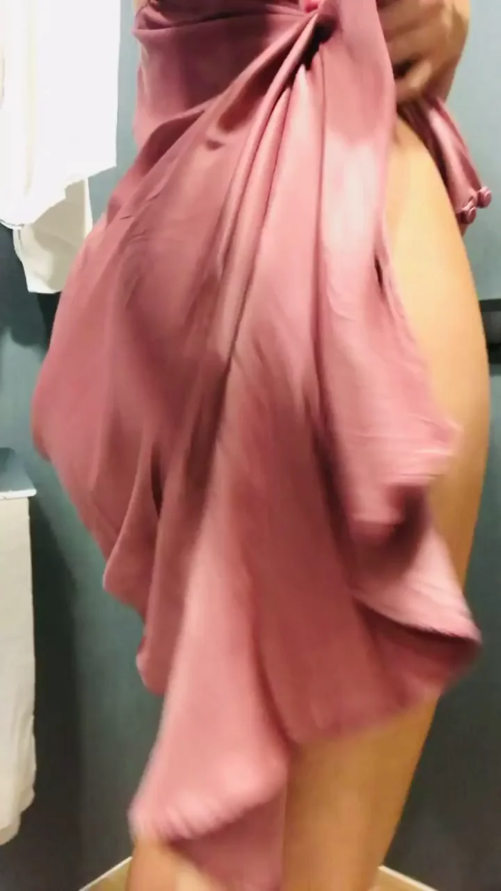 Come and take off my dress babe! 😜ðŸŒºFull video on my free onlyfans! Just this month ðŸ”žðŸ’‹ðŸ”ž