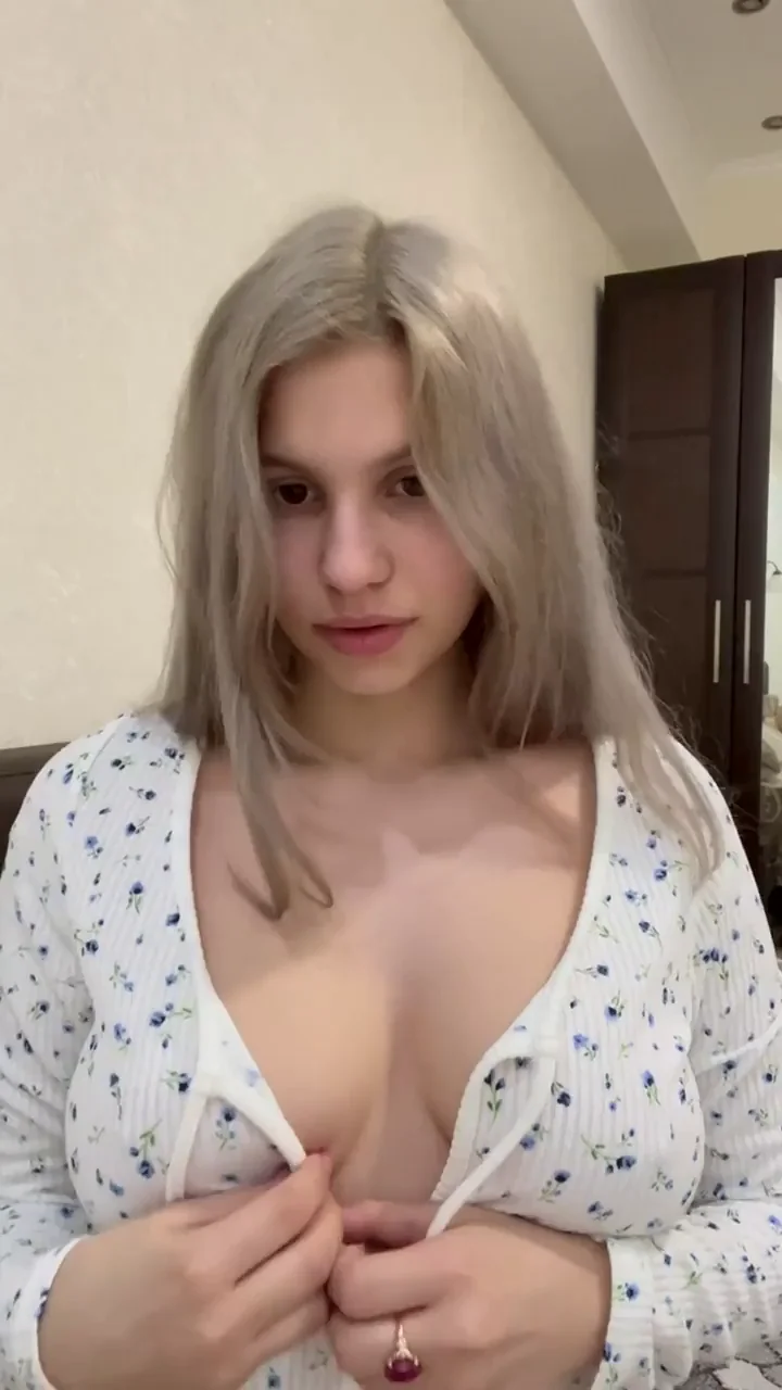 good girls love to show their boobs