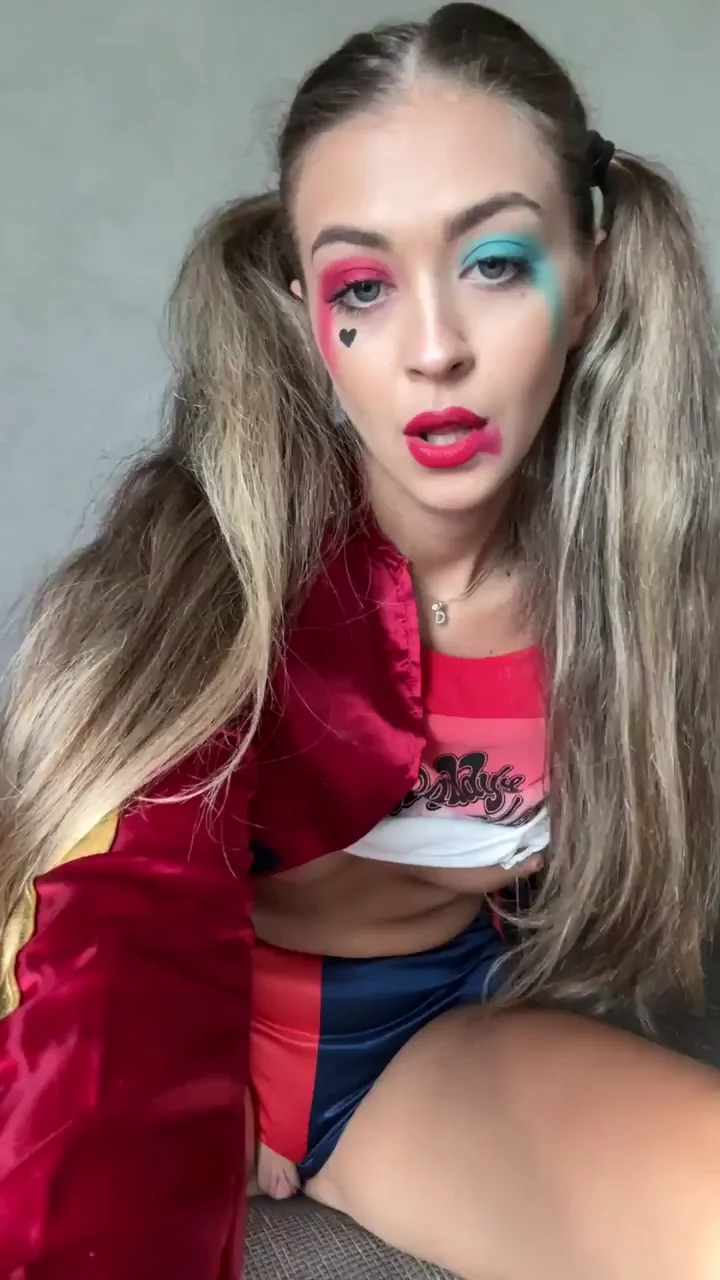 woud you fuck my pink pussy if i was ur step sis?