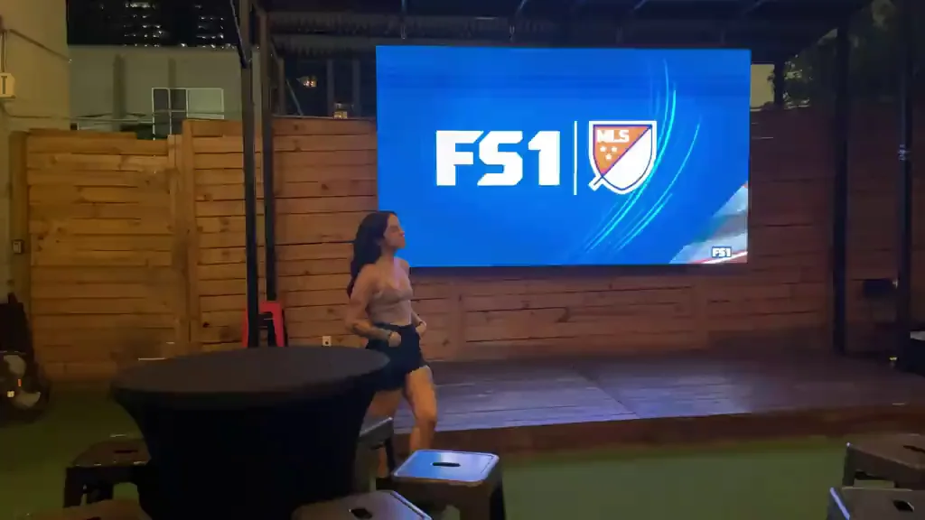 A redditor invited us to the bar he was working at for Sunday funday, but I think he missed the show [OC]