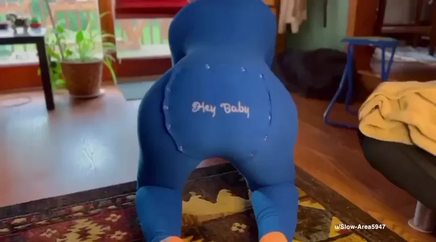 Thick Ass Babe Begs: Cum Inside My Jumpsuit? 😈🍑💦