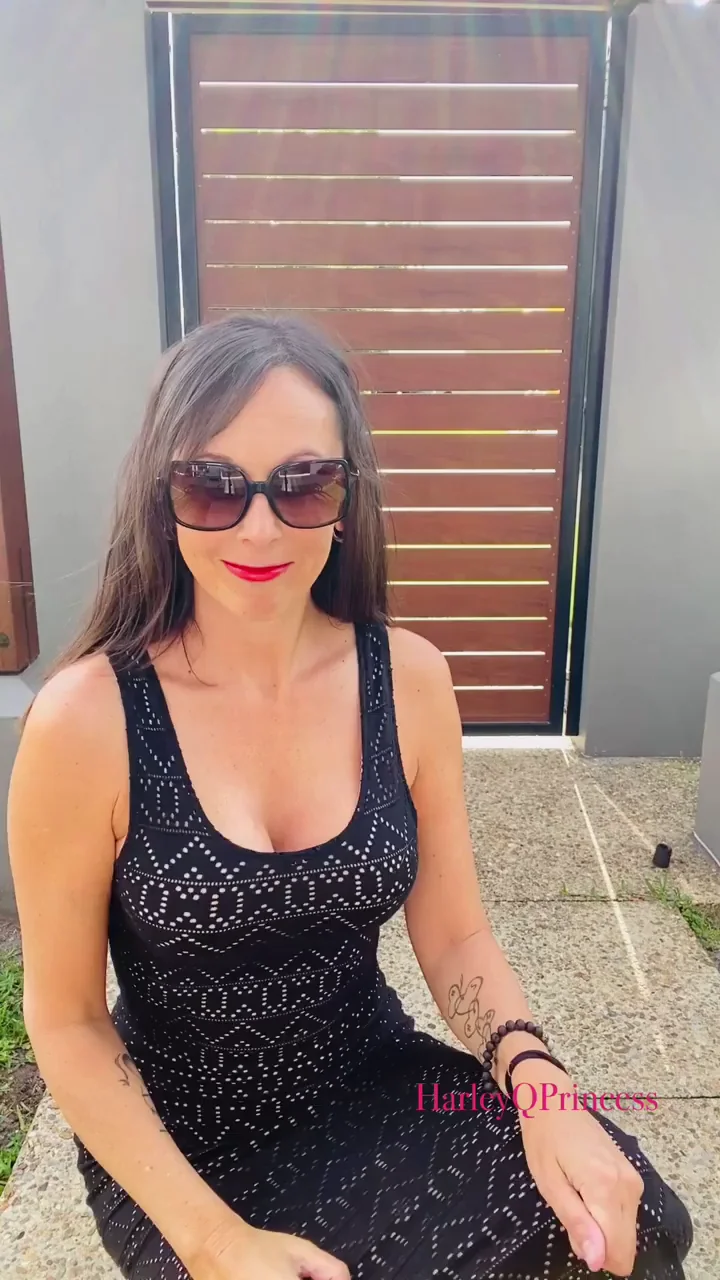 Sexy Tease with Surprise Pussy Flash Behind 😈👅
