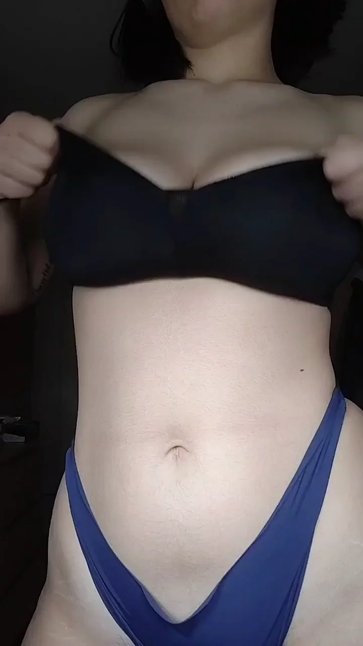 Petite Asian Slut Drops Her Juicy Titties for You 🍒