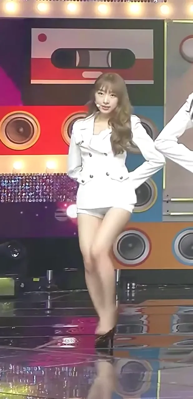 (WJSN) SOOBIN - SNSD Genie Cover