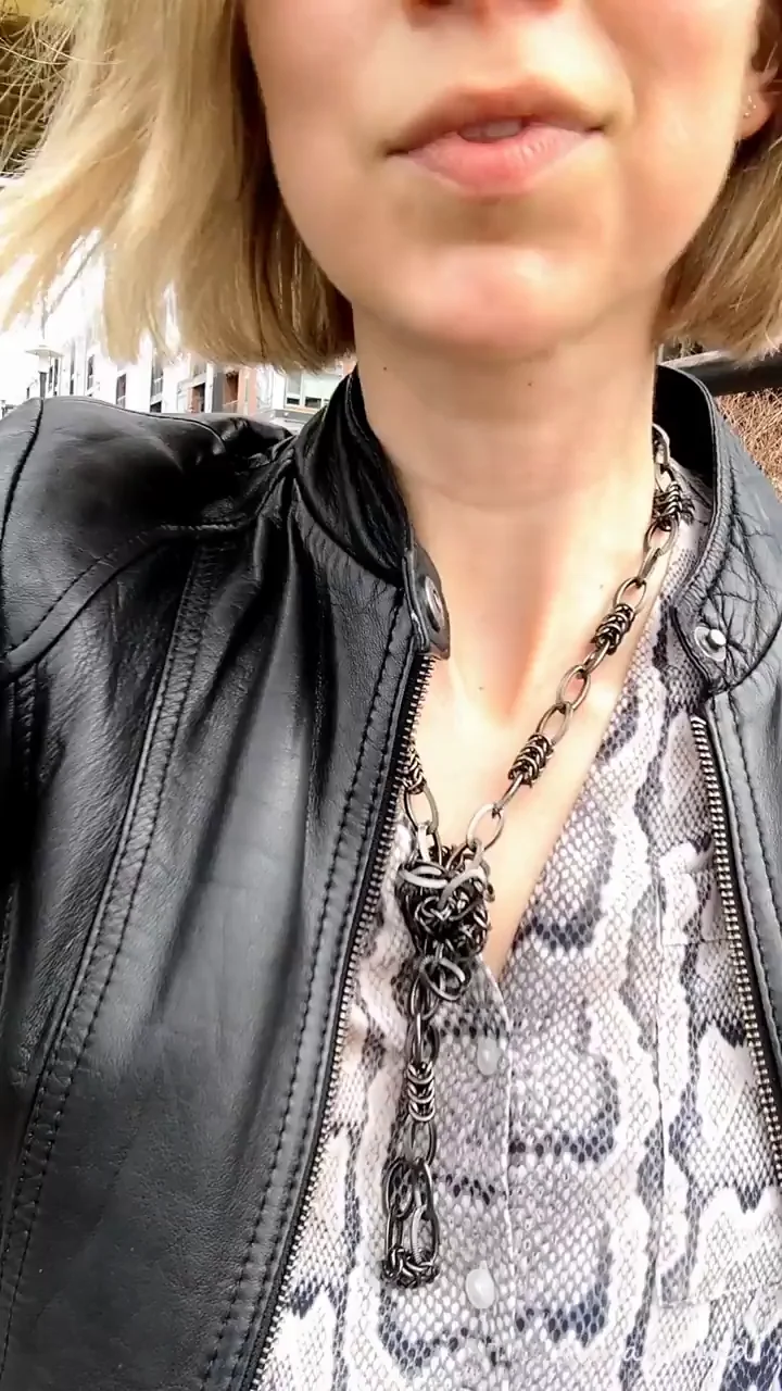 Made it to my lunch break, but then the pants just had to come off 😁… [gif]