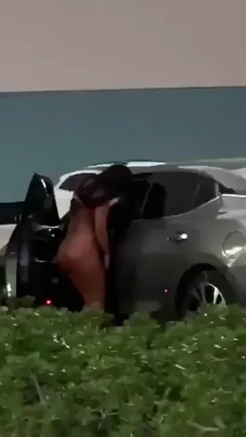 Slut Ditches Panties & Flaunts Juicy Ass in Trunk 🚗🍑🔥