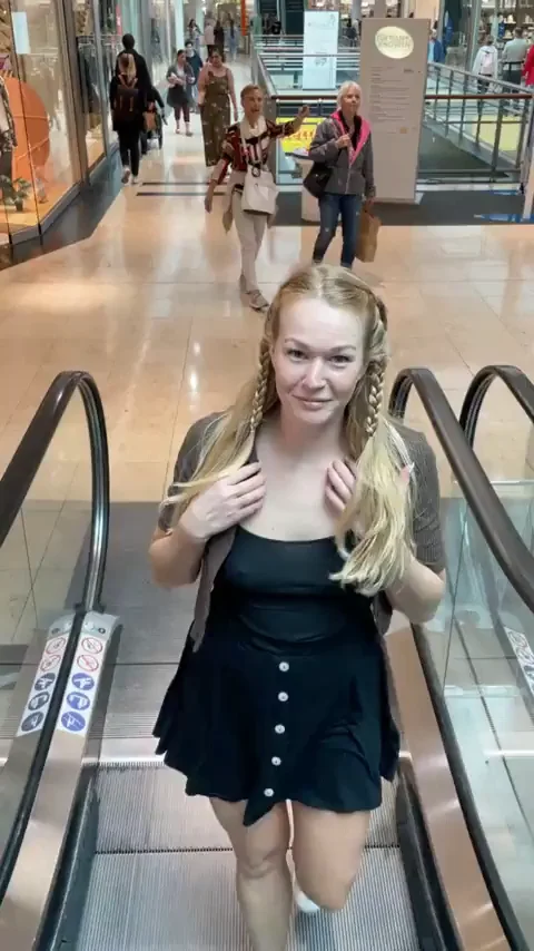 Watch me as I get eye contact with the guy on the other side lol! honestly loved it!