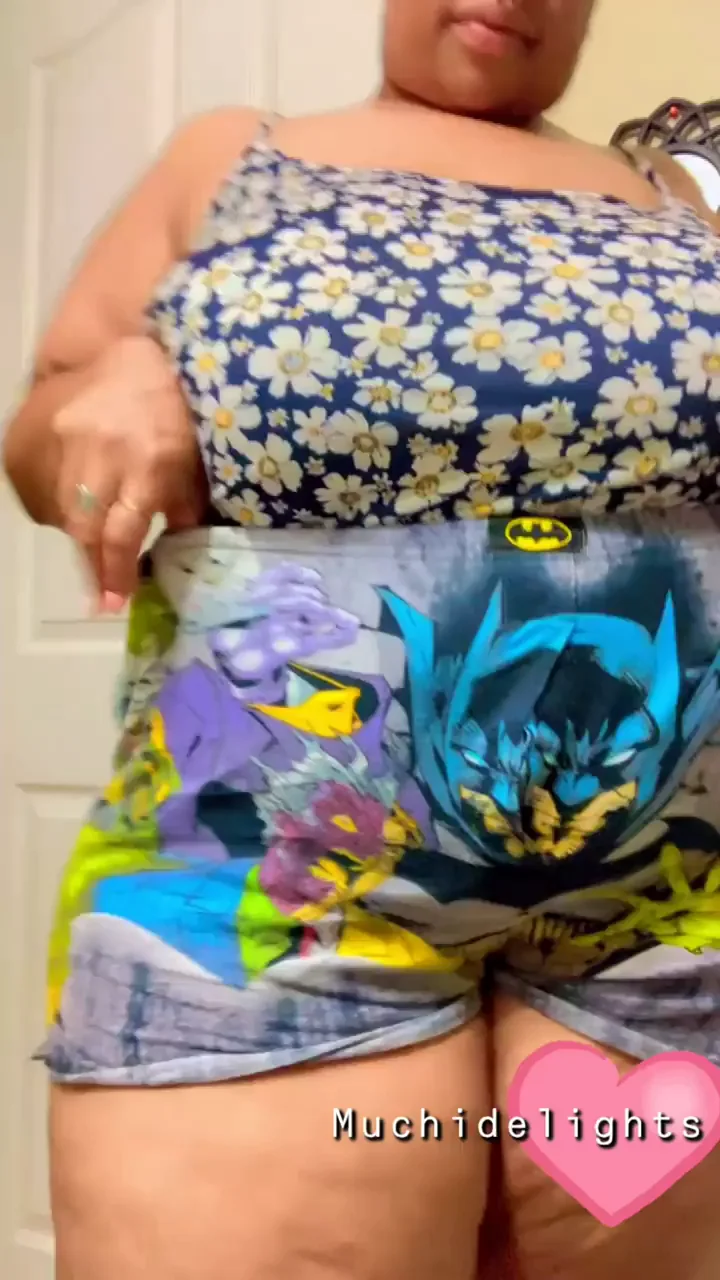 You would still hit ? Even in my Batman shorts ?