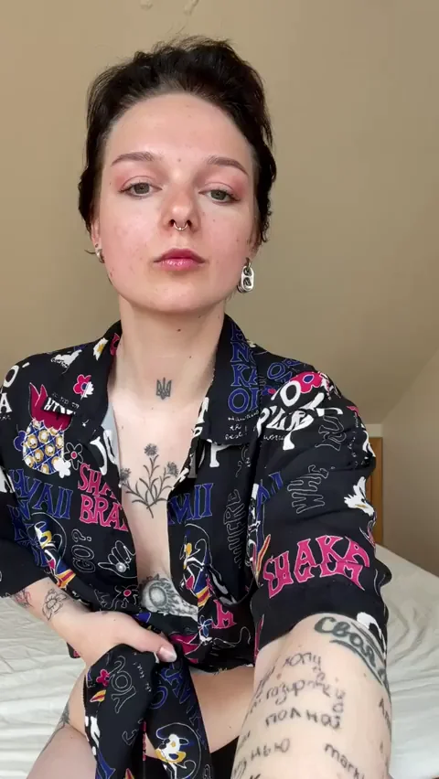 I radiate strong sexual energy