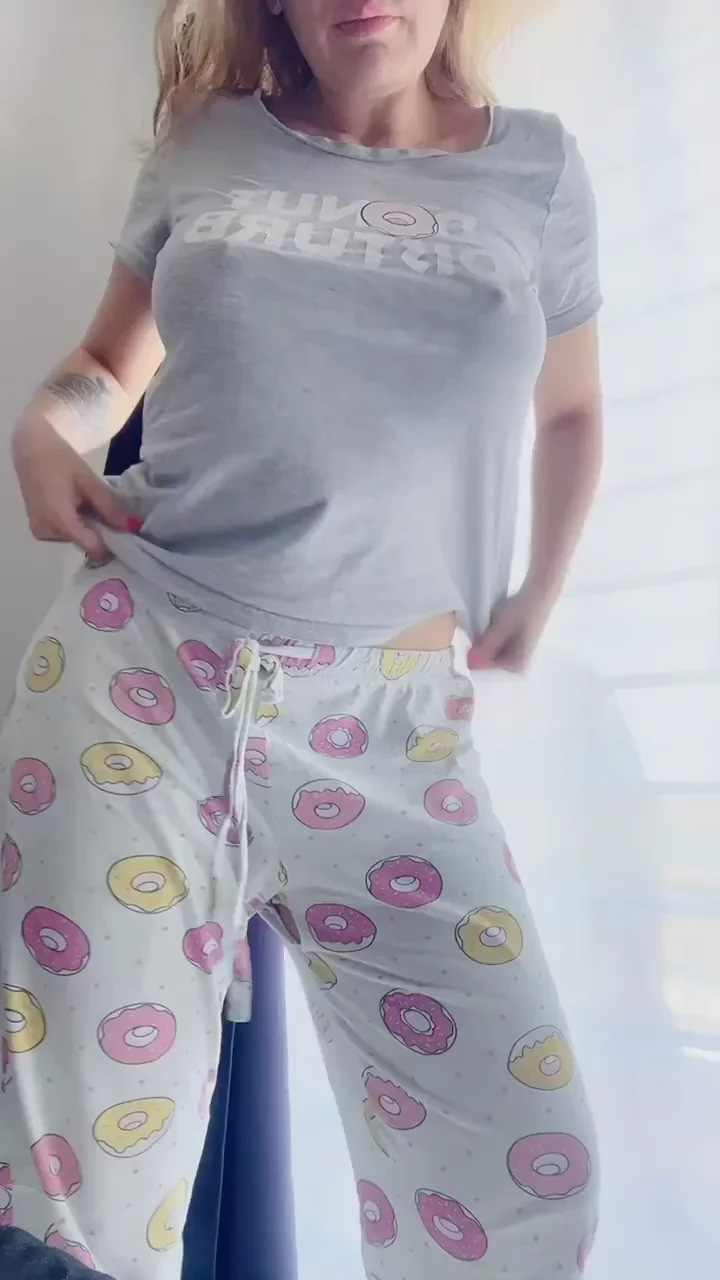Morning Titty Drop 🍩🔥