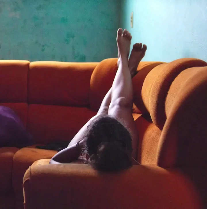 Alice Carvalho's Massive Brazilian Jugs Tease from New Bandits (2023)