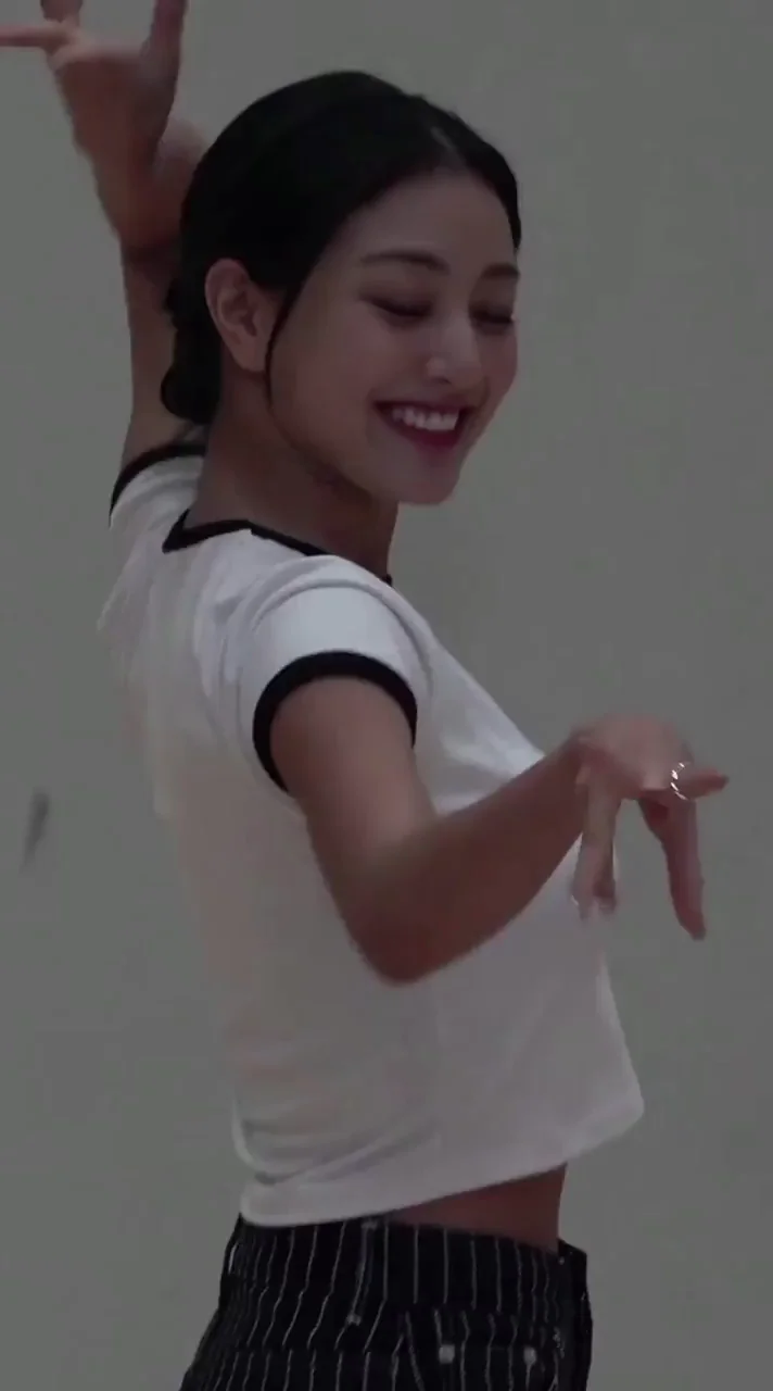 🔥 Jihyo's Sexy Dance Tease - TWICE Slut Vibes 💦