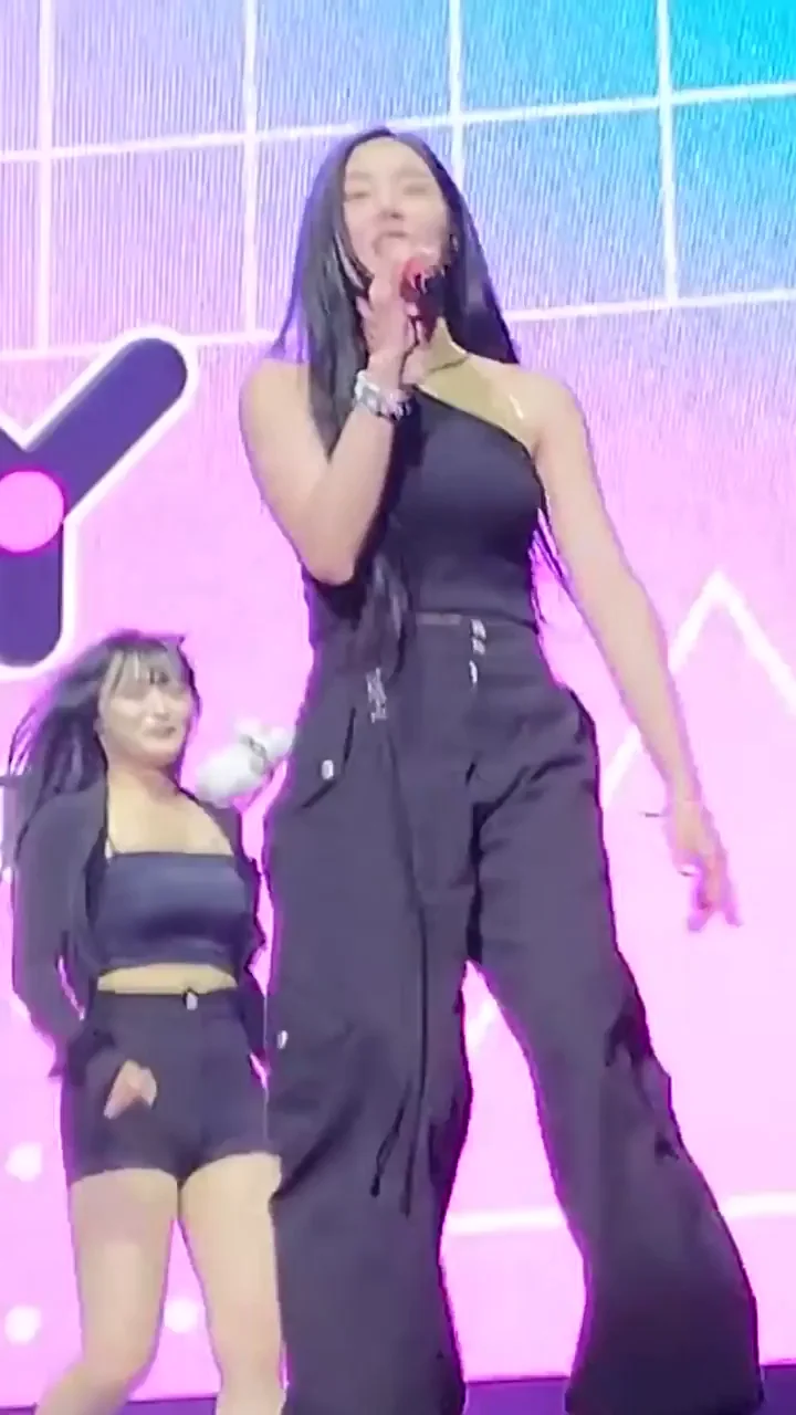 Kwon Eunbi