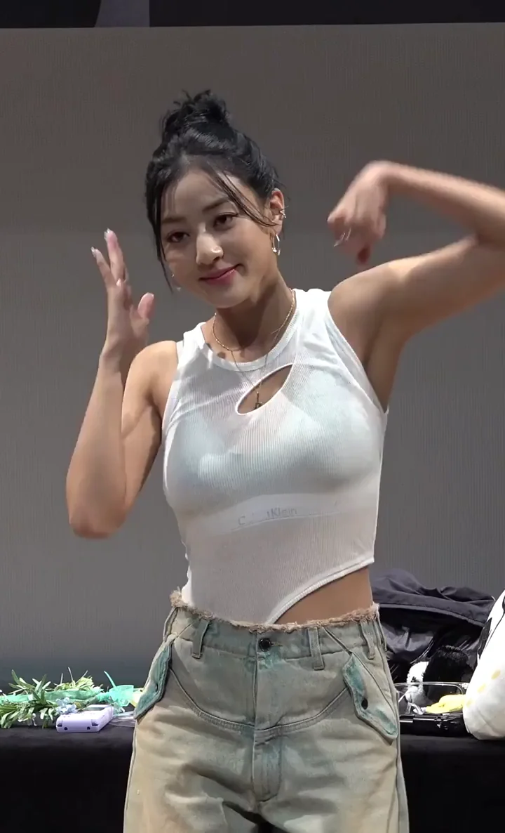TWICE - JIHYO