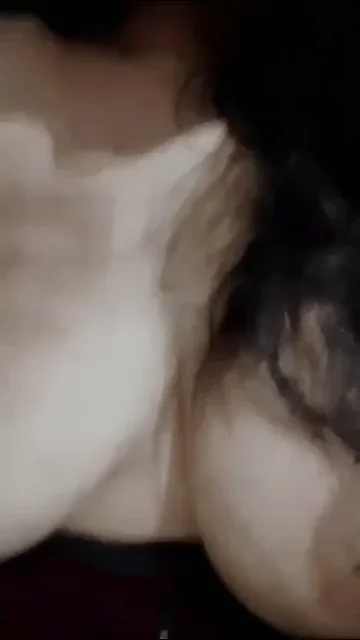 Suck These Juicy Tits Begging for Your Mouth 😍💦