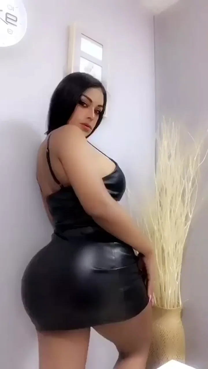 Leave a ðŸ–¤ if you're into Leather like me. 1st Post here btw