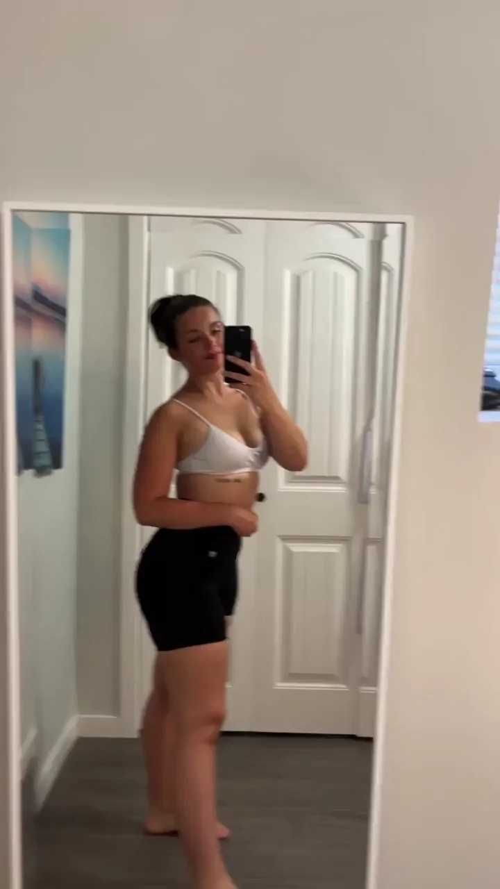 Curvy Brunette Bombshell Flexes Her Thick Ass in the Mirror Tease