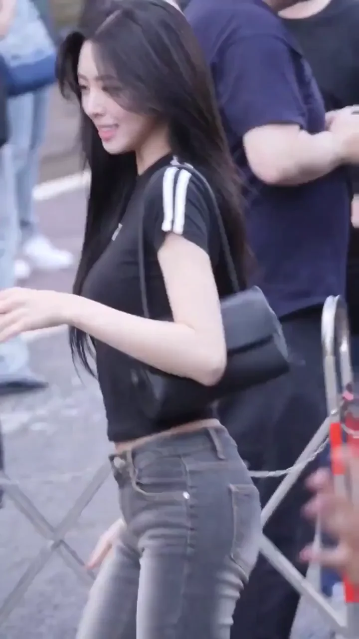 ITZY - Yuna