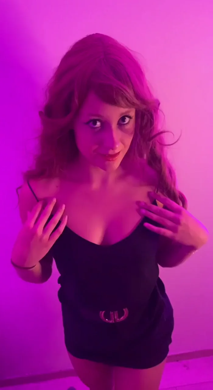 Barely legal boobies reveal!