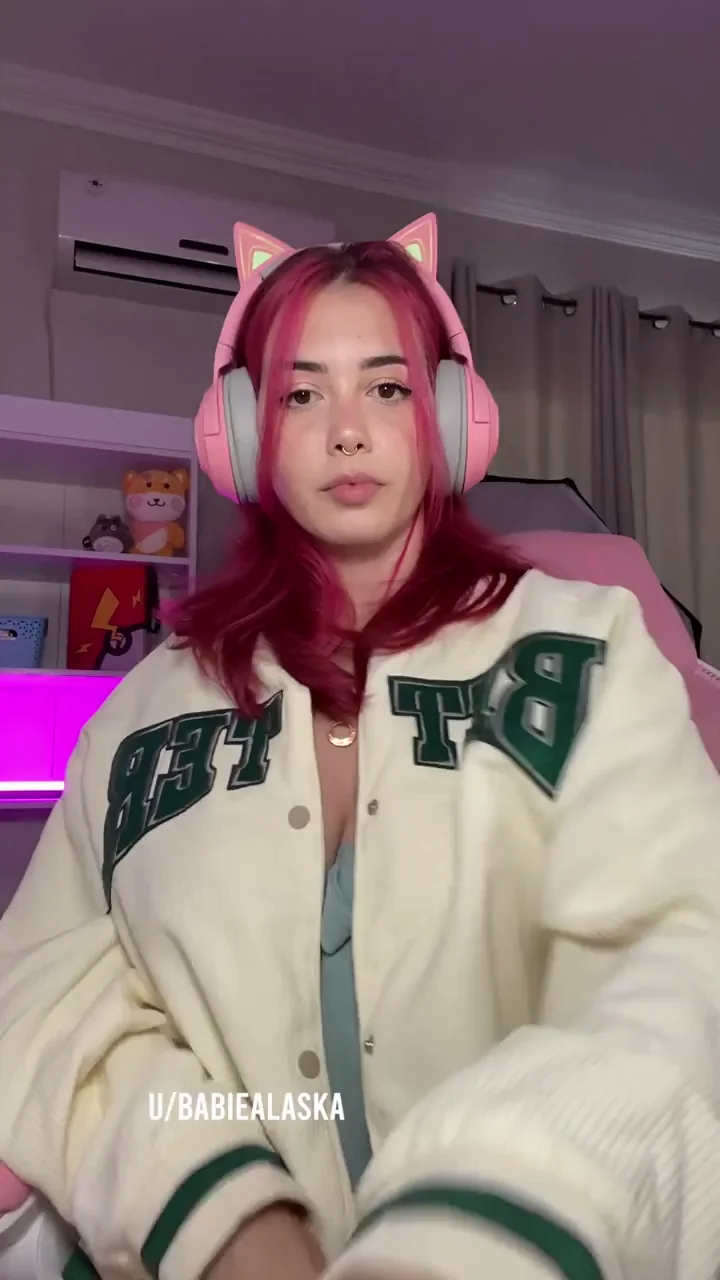 Would you fuck me if if we were in the same class?