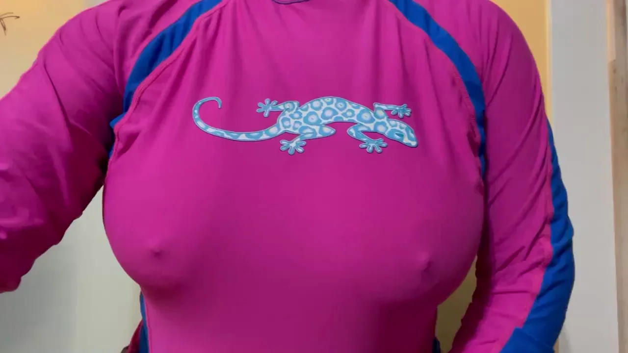 Surfing top titty drop