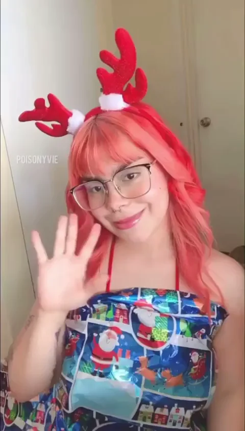 Pink-Haired Big Titty Goth GF Wants Daddy Licking Her Tits All Day 🎄🍒
