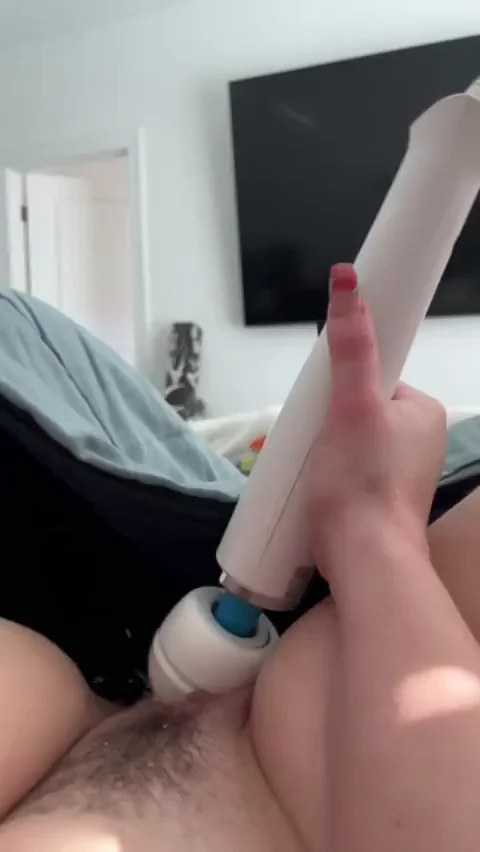 My hairy pussy looks so hot cumming