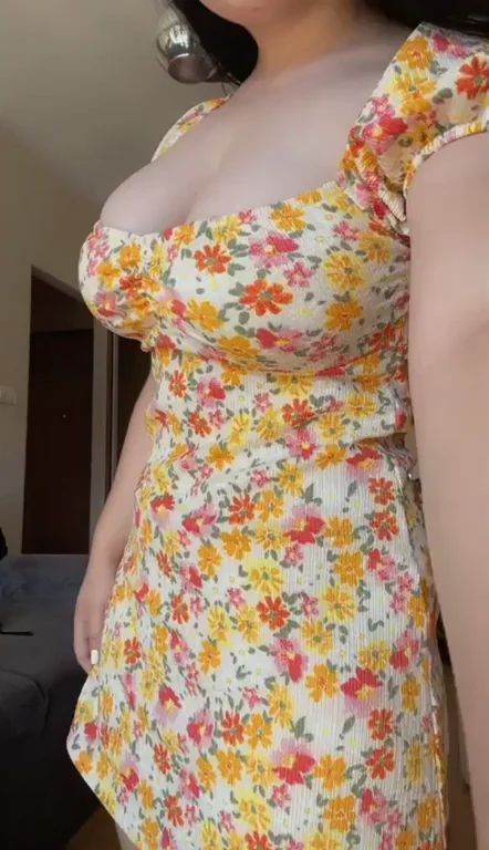 I’m here to show you my pale and curvy body