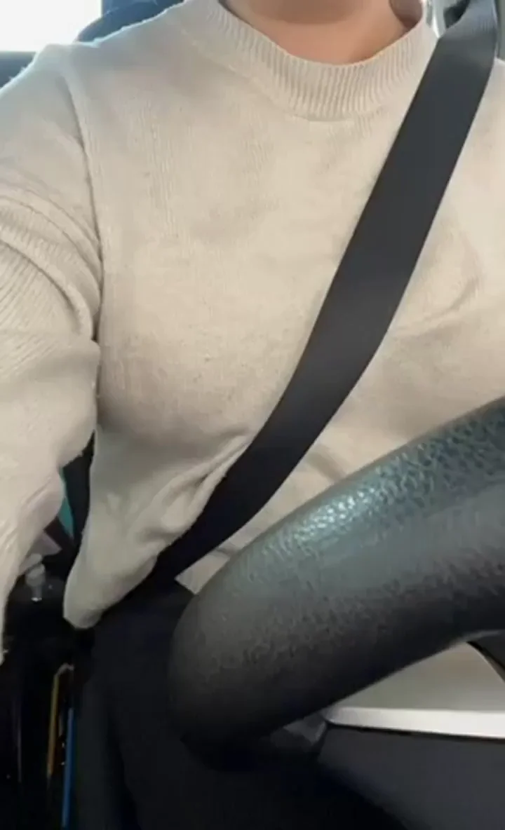 Stopped at the red light â¤ï¸"ðŸ”¥