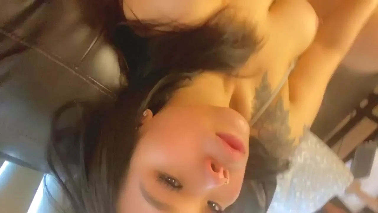 Raw Dog Creampie or Condom? 😈🔥 Asian Slut Decides 🍑💦