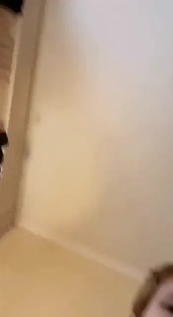 This hot teen loves to fuck 😈