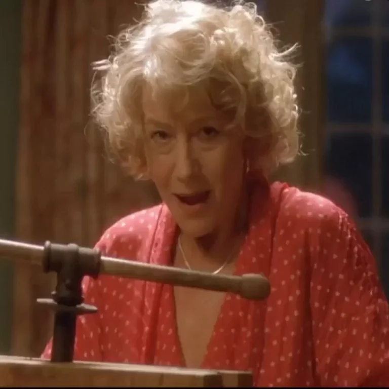 Helen Mirren in Calendar Girls (2003)