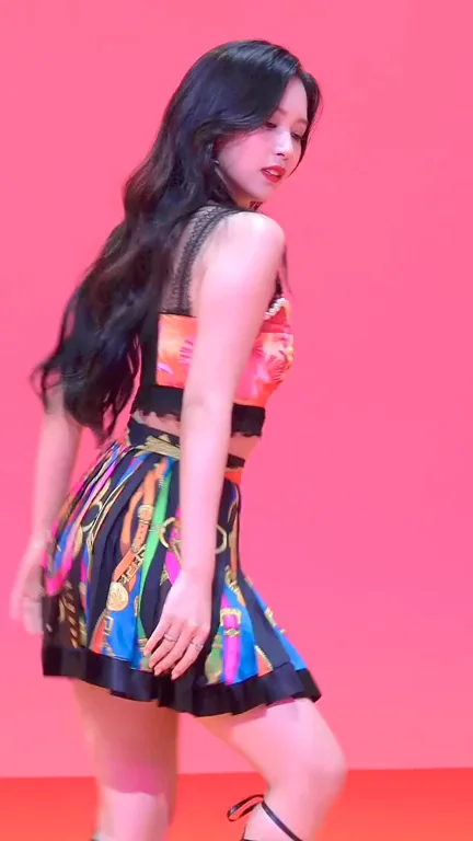 TWICE - Mina