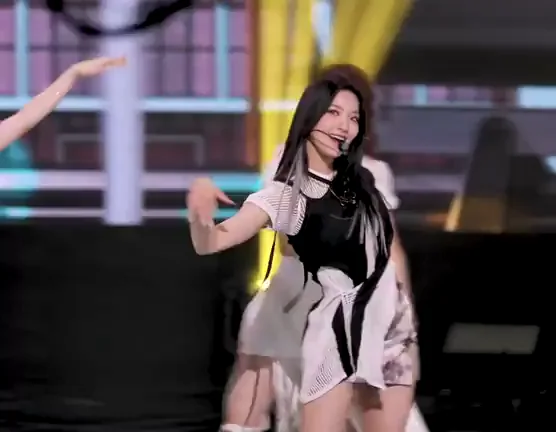 fromis_9-saerom Feat. Hayoung