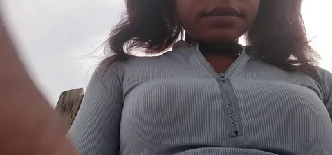 Flashing my fat pussy in public cause I'm a h03