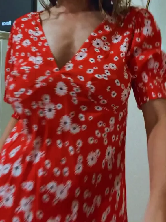 UpDRESS Tease? Nah, Straight Outta Dress! 😈👗💦