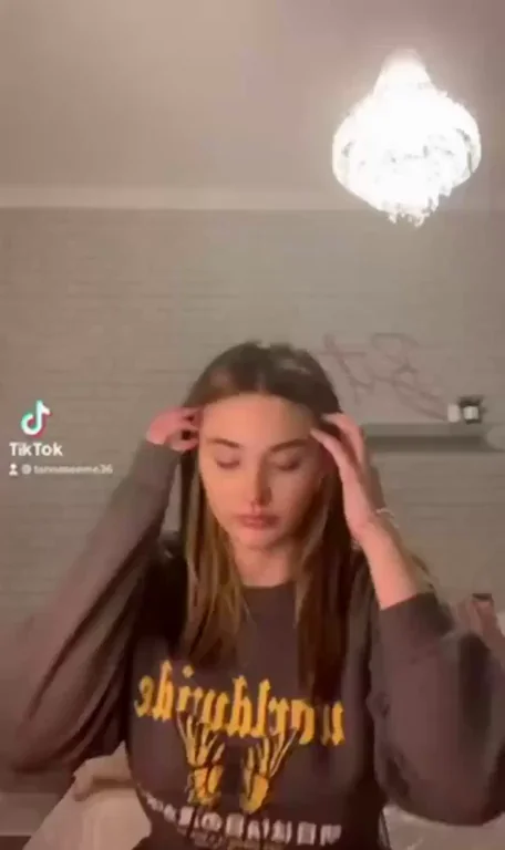 Shrunkhunt Flame Tease: Big-Tit TikTok Teen's Sultry Glow-Up