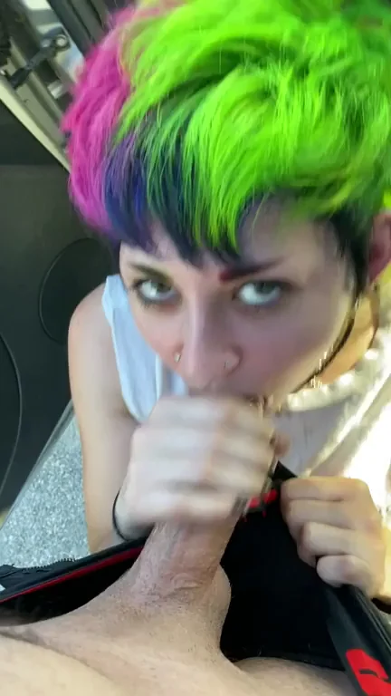 I heard y’all like cum, so how about a mouth pie in a parking lot?