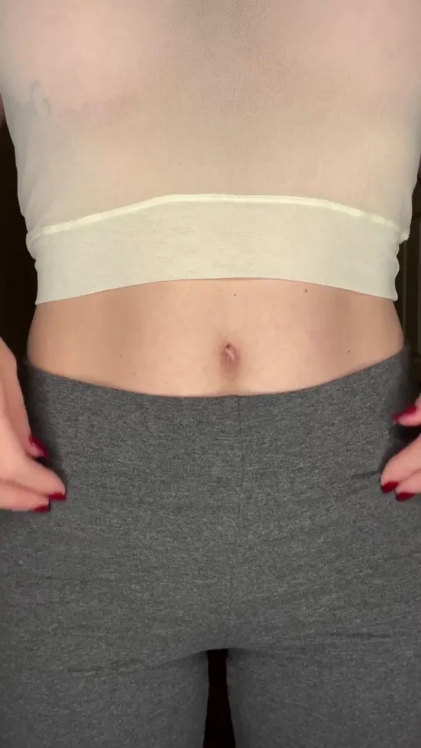 Famous Grey Shorts Tease 🍑🔥