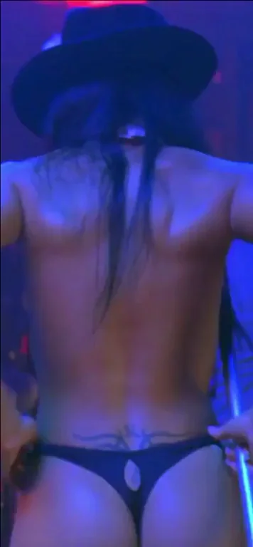 Jackie Quinones' Juicy Ass Tease in Hard Luck 🔥🍑