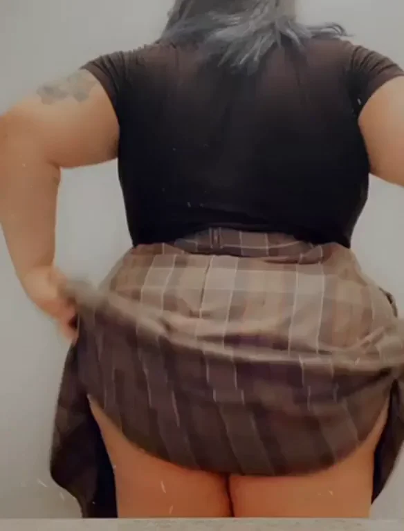 Good Girl's Plaid Skirt Tease: Thick Ass Reveal