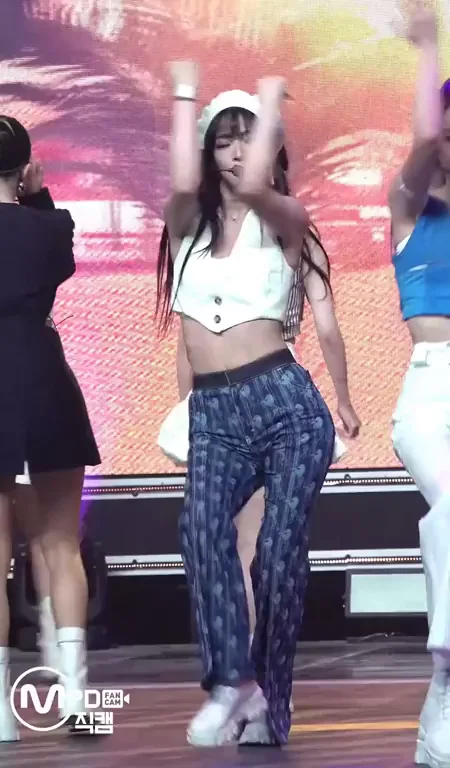 fromis_9 - Chaeyoung
