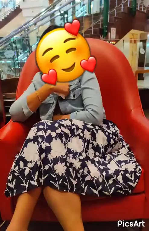 🔥 Desi Slut's 2nd Naughty Public Flash 😈💦