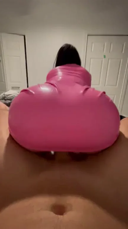 Latex Barbie ?