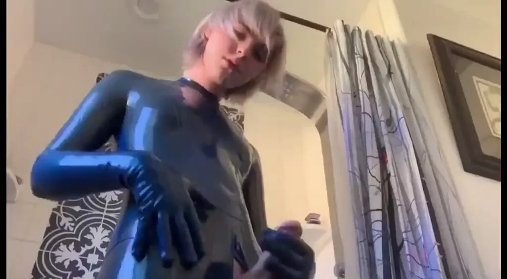 Ella in Latex