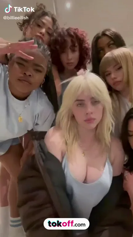 Billie Eilish & Slutty Crew TikTok Dance Tease 😈🍑💃
