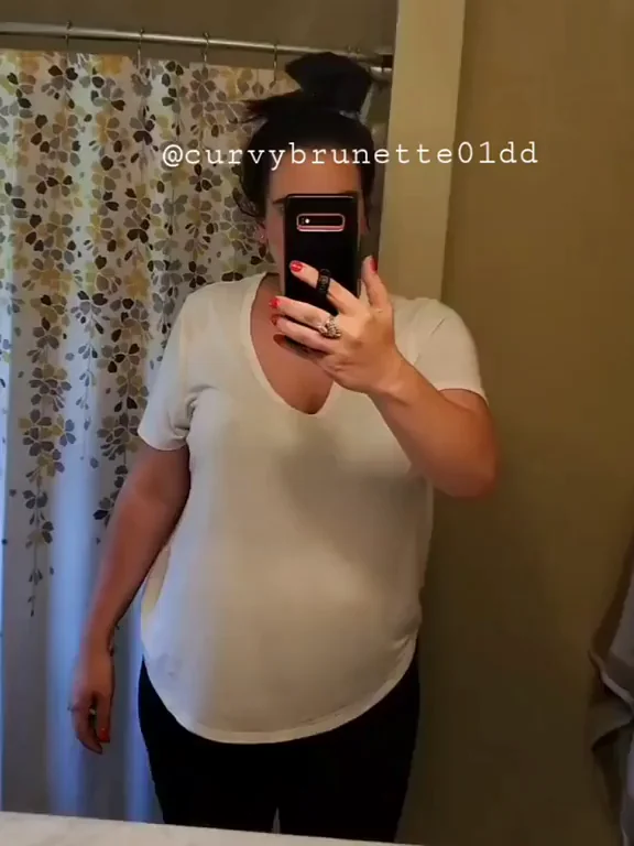 Slutty Stacked Preggo Teases Bulls in Bathroom Mirror 💦🐂