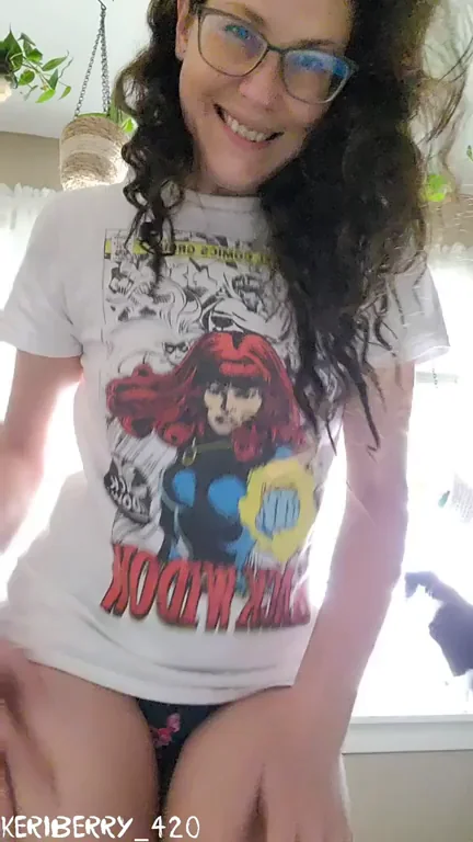 Petite 39yo Slut's Tiny Tits & Jiggly Ass Tease